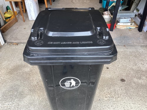 240l black wheelie - wheelie, bin