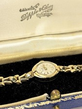 AVIA 9ct Gold Ladies Vintage