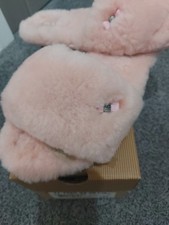 UGG FLUFF SLIDE PINK SHEEPSKIN