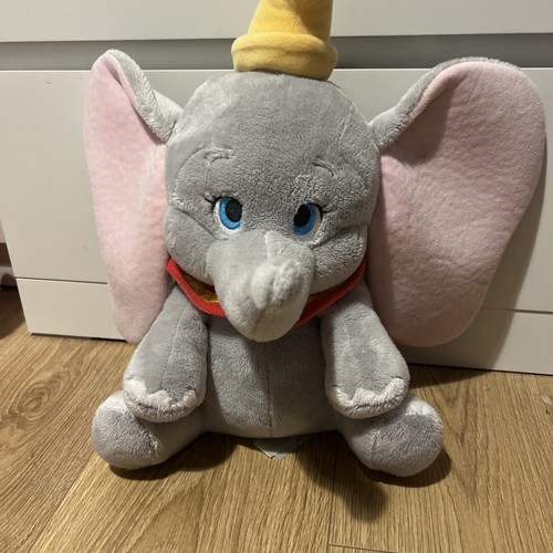 Disney store dumbo elephant - disney,