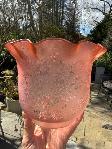Antique peach pale salmon - pale,