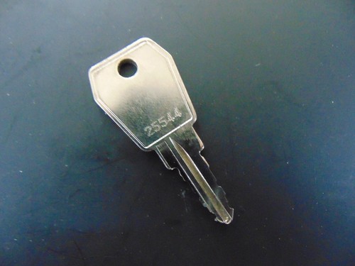 Original kamei replacement key - original,