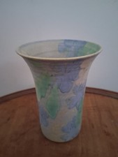 Small Bud Vase Floral Pattern.