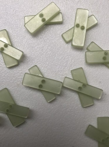 Bow kiss buttons - bow, x