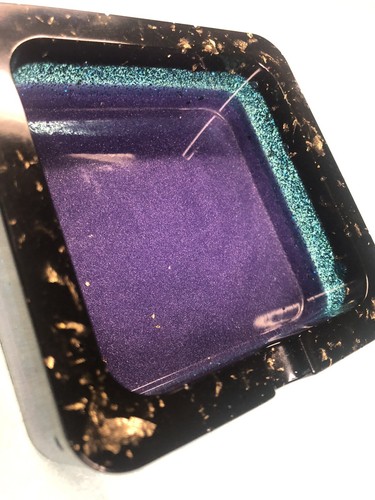Handmade square resin - square, ashtray