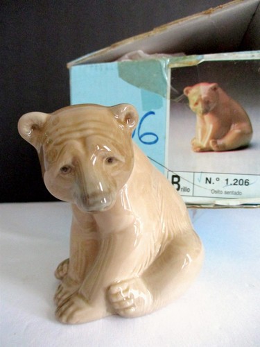 Lladro bear seated 1206 - seated, brown