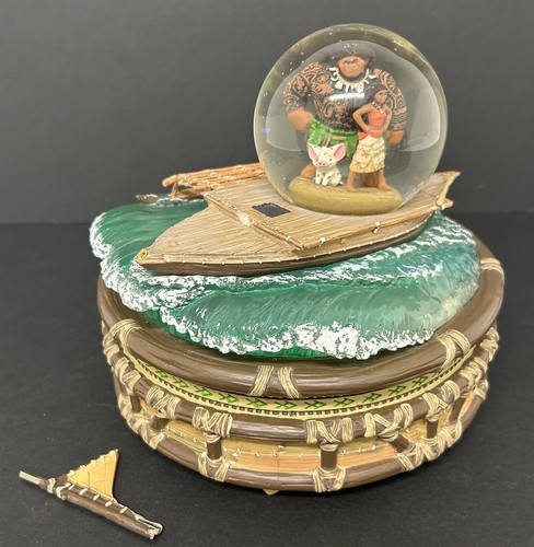 Disney store moana maui - moana,
