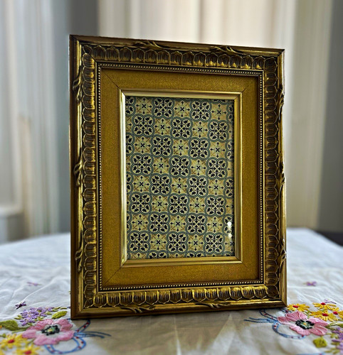 Gold ornate frame florentine - ornate,