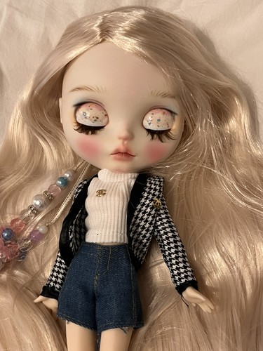 Icy custom blythe doll - icy,