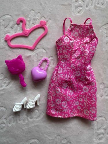 Barbie doll vintage clothes - barbie,