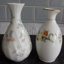 WEDGEWOOD POSY BUD VASES X 2 ROSEHIP & MIRABELLE  FINE BONE CHINA