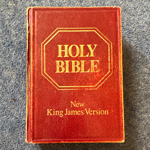 Nelson holy bible - new, king