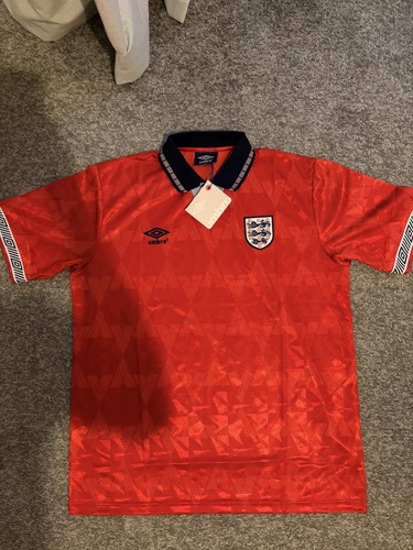 England 1990 1992 red - 1990-1992,