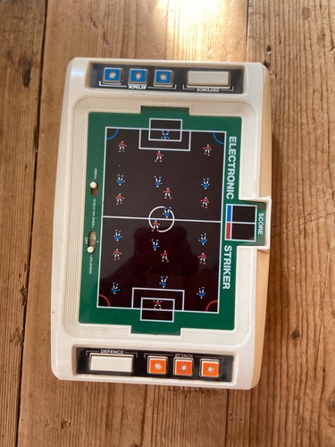 Tomy electric striker - tomy,
