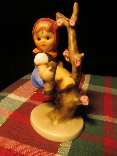 Goebel hummel figurine - hummel,