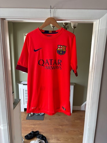 Barcelona 2014 away - barcelona,
