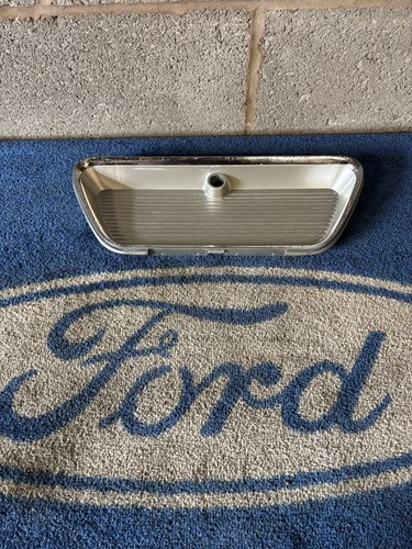 Ford anglia 105e - box, lid