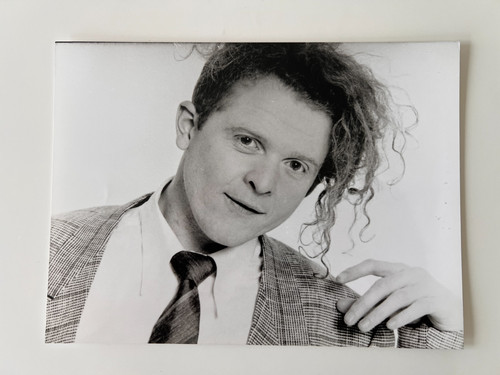 Mick hucknall simply - simply, red