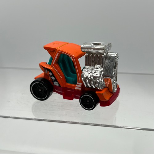 Hot wheels tee - off, 2