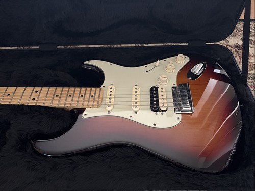 Fender usa deluxe stratocaster - fender,