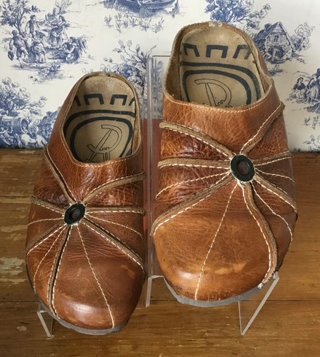 Red dead brown - or,