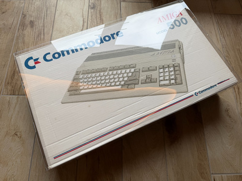 Commodore amiga 500 clear - commodore,