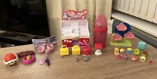 Shopkins Season 3 Fashion Spree Makeup Spot Play Set, Ferris Wheel, 10 Shopkins