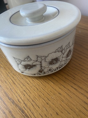 Hornsea pottery beautiful - pottery,