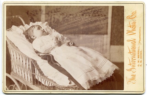 Post mortem small - post, a