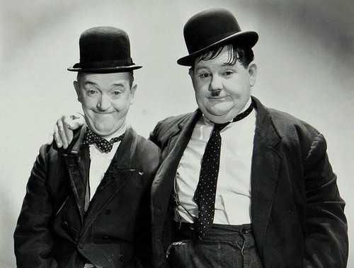 Laurel and hardy - laurel, wall