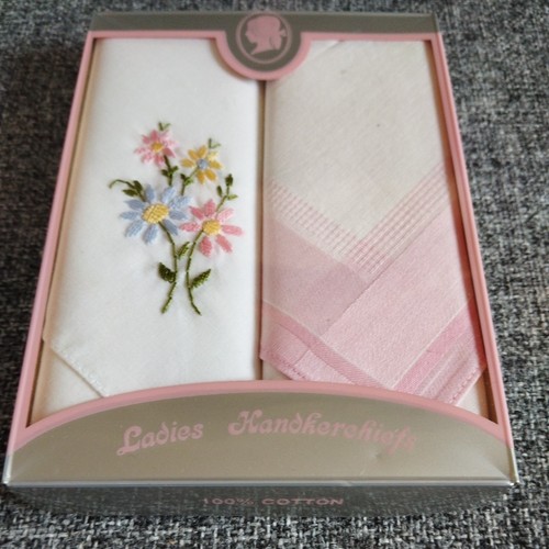 Vintage set two ladies - two,