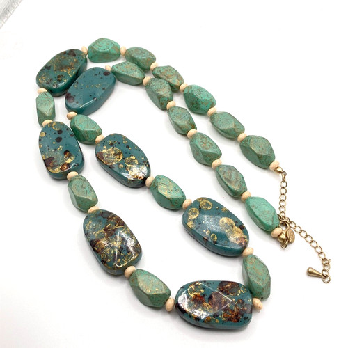 Faux agate necklace gold tone
