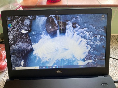 Fujitsu lifebook a555 - fujitsu,