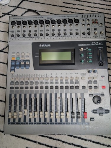 Yamaha 01v digital - 01v, mixing