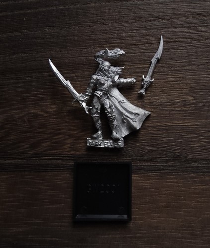 Warhammer fantasy dark - warhammer, elves