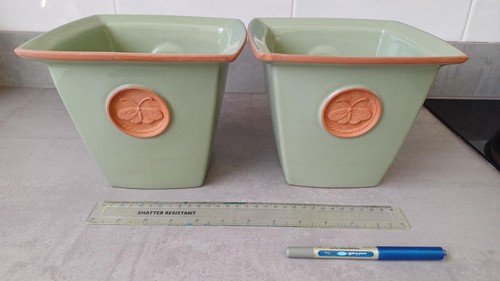 Sarah garden wedgwood - 2, x