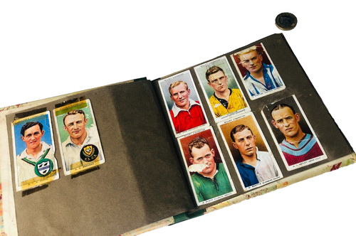 Football and cricket cards - football,