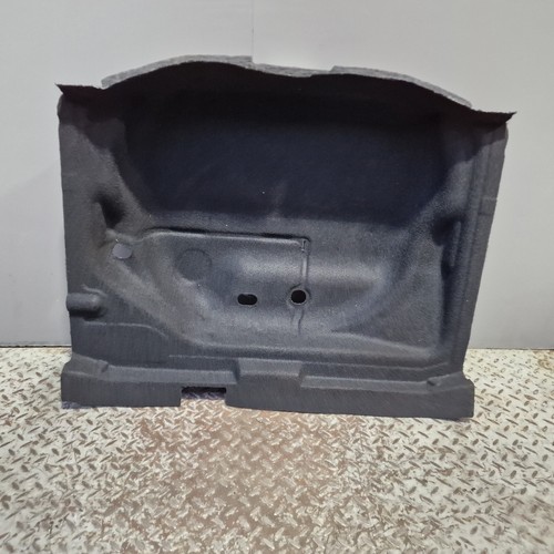Mercedes class boot trunk - a,