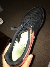 black football shoes