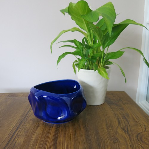 Planter bowl unusual shape - planter/bowl,