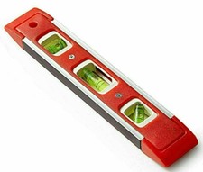 MAGNETIC SPIRIT LEVEL 22.5cm