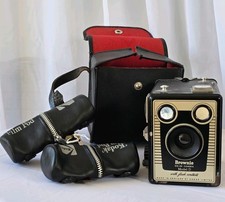 Vintage kodak brownie - vintage, six-20