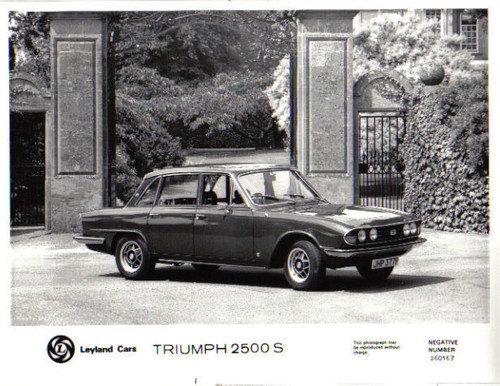 Triumph 2500s original - 2500s, b&w