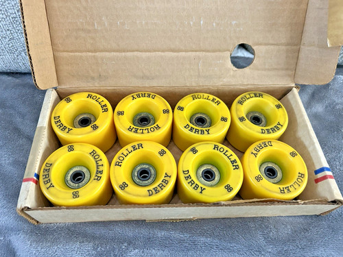 Vintage roller derby - roller,