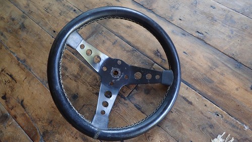 Vintage steering wheel mg - 13”steering,