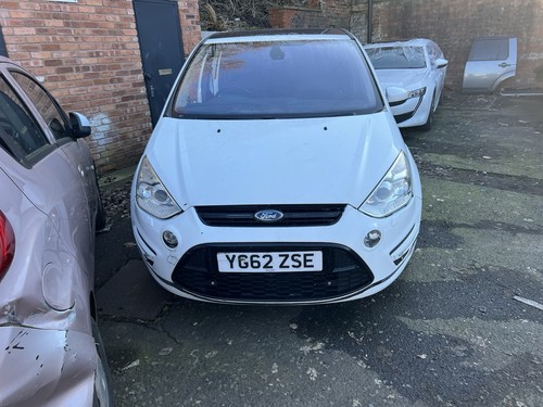 Breaking ford max - ford, titanium