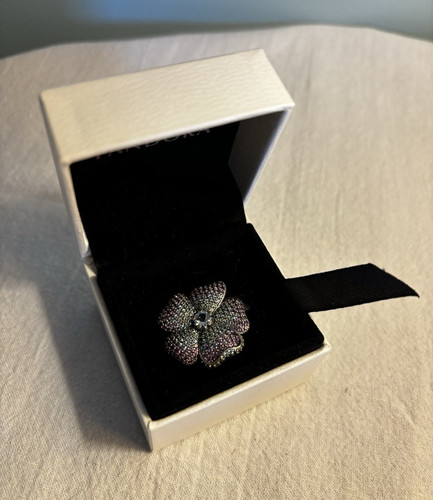 Pandora flower brooch pendant - pandora, brooch/pendant