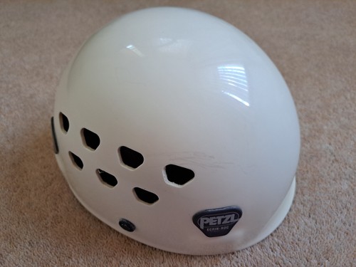 Petzl ecrin climbing helmet - ecrin,
