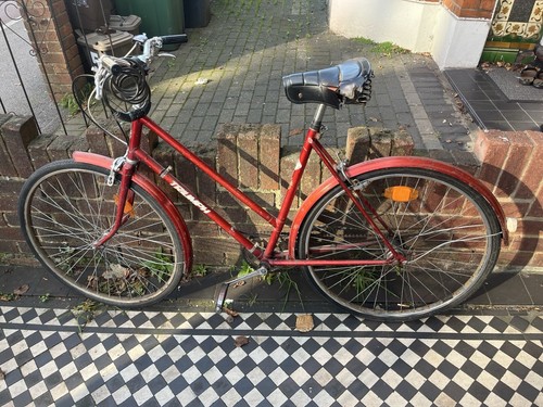 Ladies triumph bike - triumph,