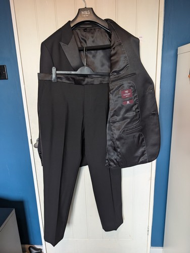Luxury tuxedo 100 wool - m&s,